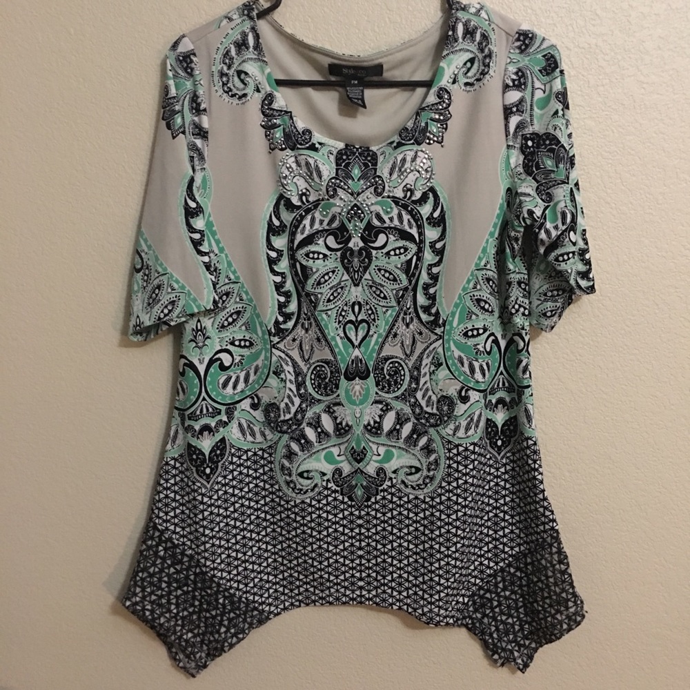 Style&co Sz MP  Green and Black Short Sleeve Top
